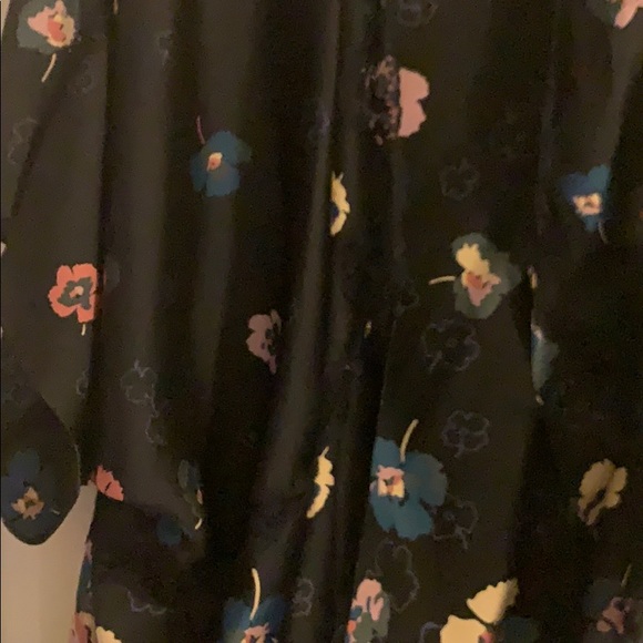 VS Robe - Picture 4 of 4